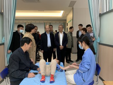 广东省残联到我院开展残疾人群体康复工作调研