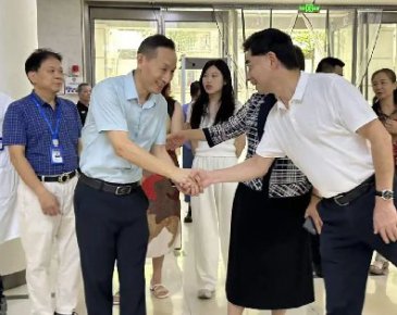 江西省残联领导莅临南宁春暖康复医院考察指导