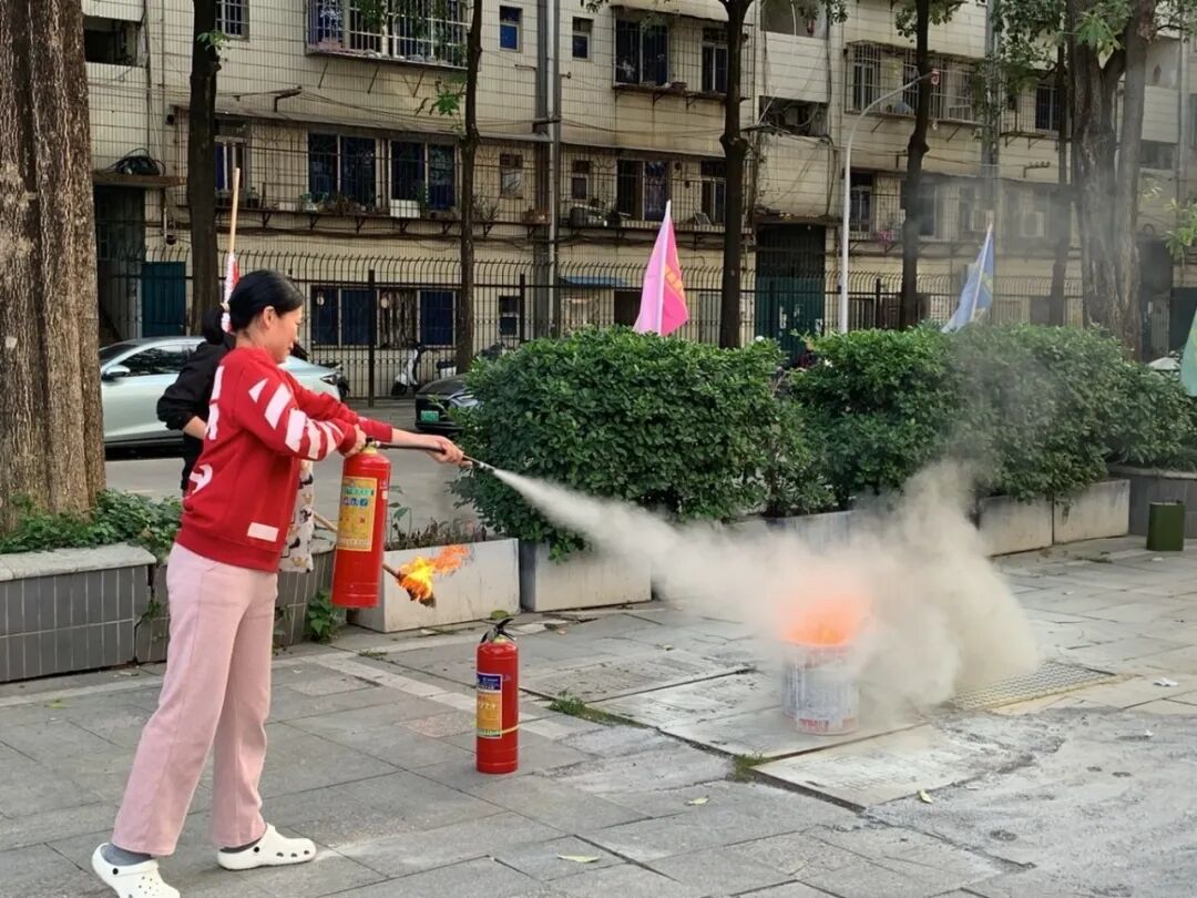 南宁春暖康复医院2025年下半年  消防安全知识培训暨演练